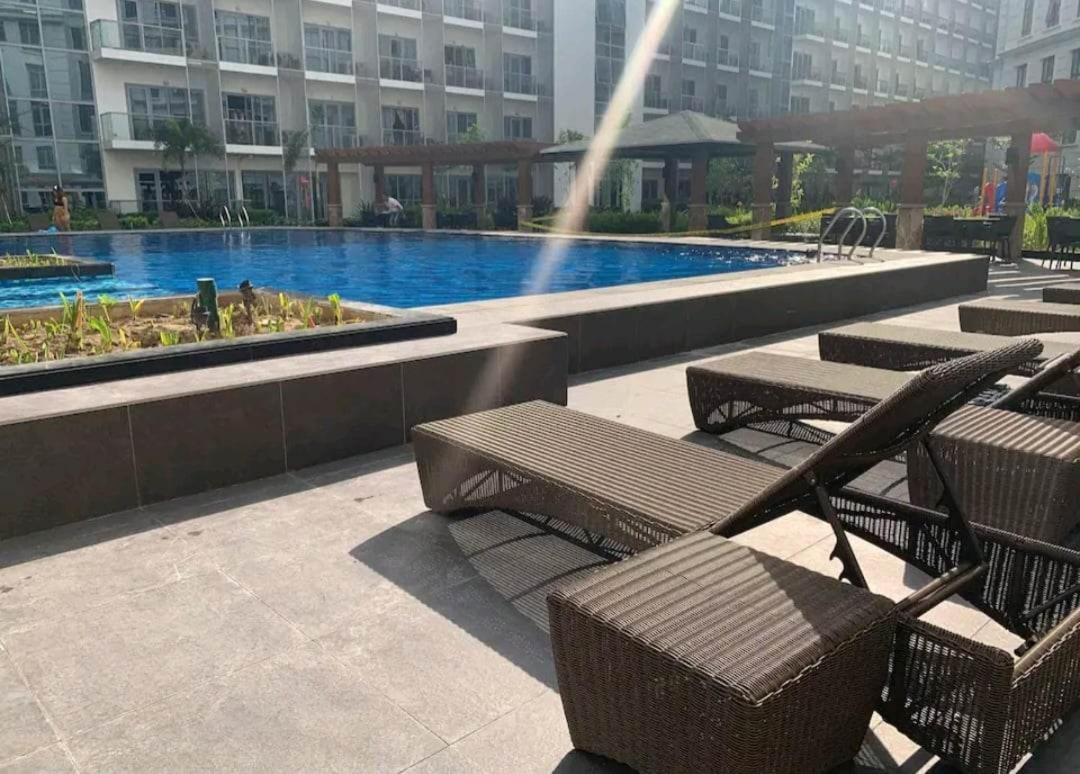 Aparthotel 81 Newport C5 10I Balcony & Pool Across Naia T3 Pasay Zewnętrze zdjęcie